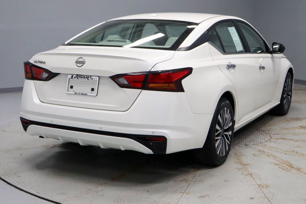 Certified 2025 Nissan Altima 2.5 SV image 10