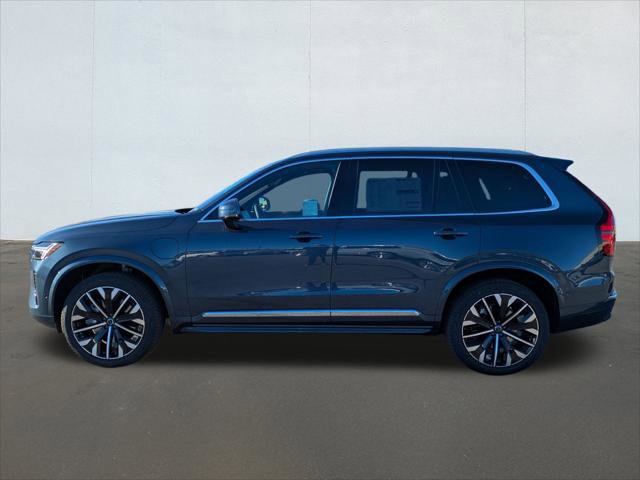 New 2026 Volvo XC90 T8 Plus image 3