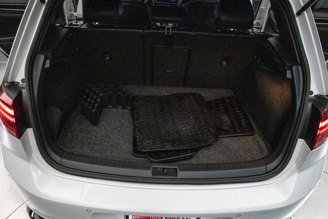 Used 2019 Volkswagen Golf R 4-Door image 18