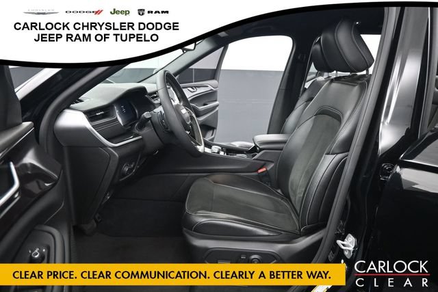 Used 2023 Jeep Grand Cherokee L Laredo RWD image 11