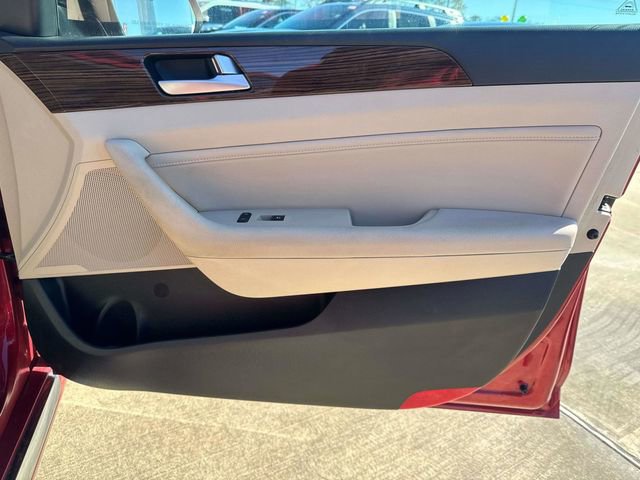 Used 2017 Hyundai Sonata Limited FWD image 18