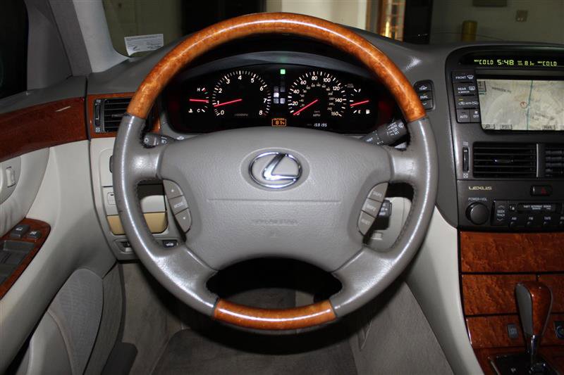 Used 2003 Lexus LS 430 image 12