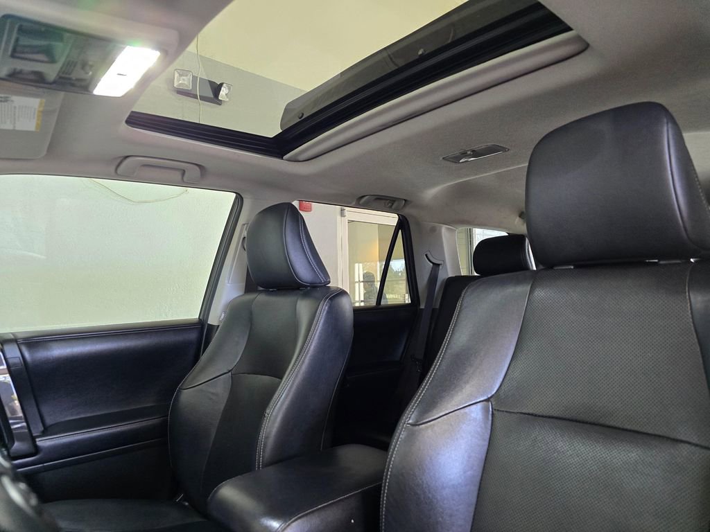 Used 2019 Toyota 4Runner Limited AWD/4WD image 23