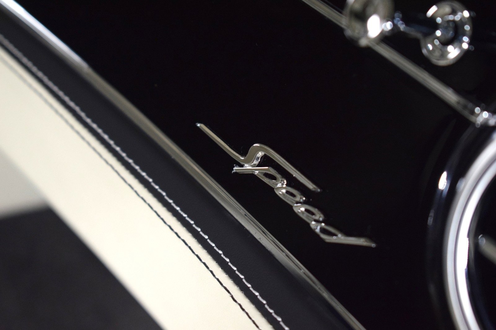 New 2025 Bentley Flying Spur Plug-In Hybrid image 25