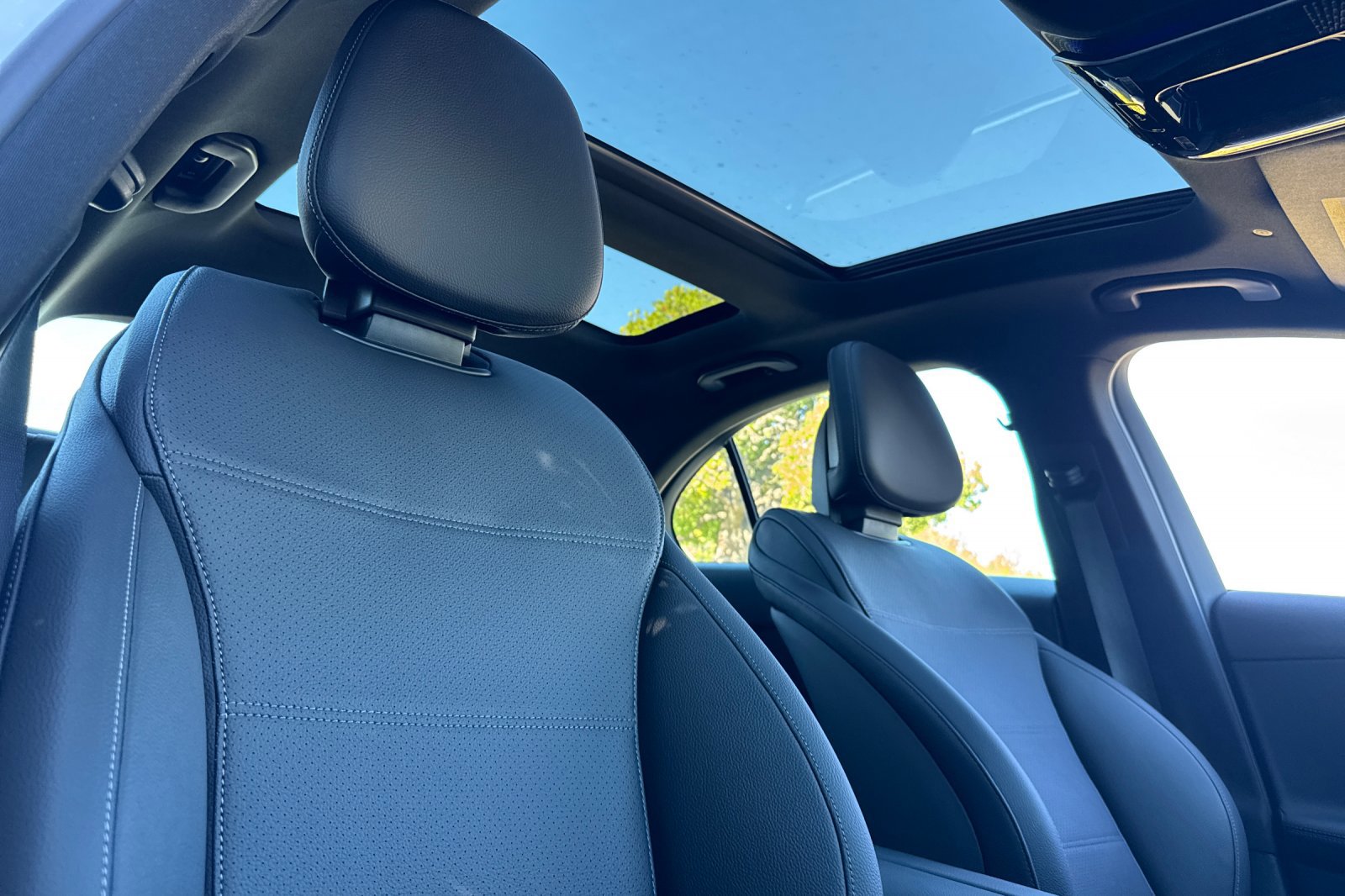 New 2025 Mercedes-Benz C 300 Sedan image 16