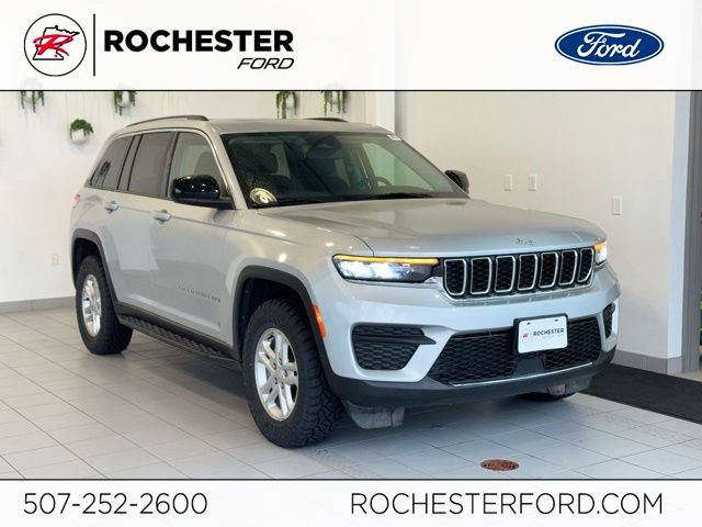 Used 2023 Jeep Grand Cherokee Laredo