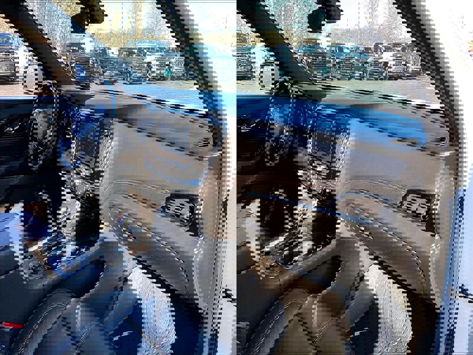 Used 2023 Chevrolet Traverse RS image 22