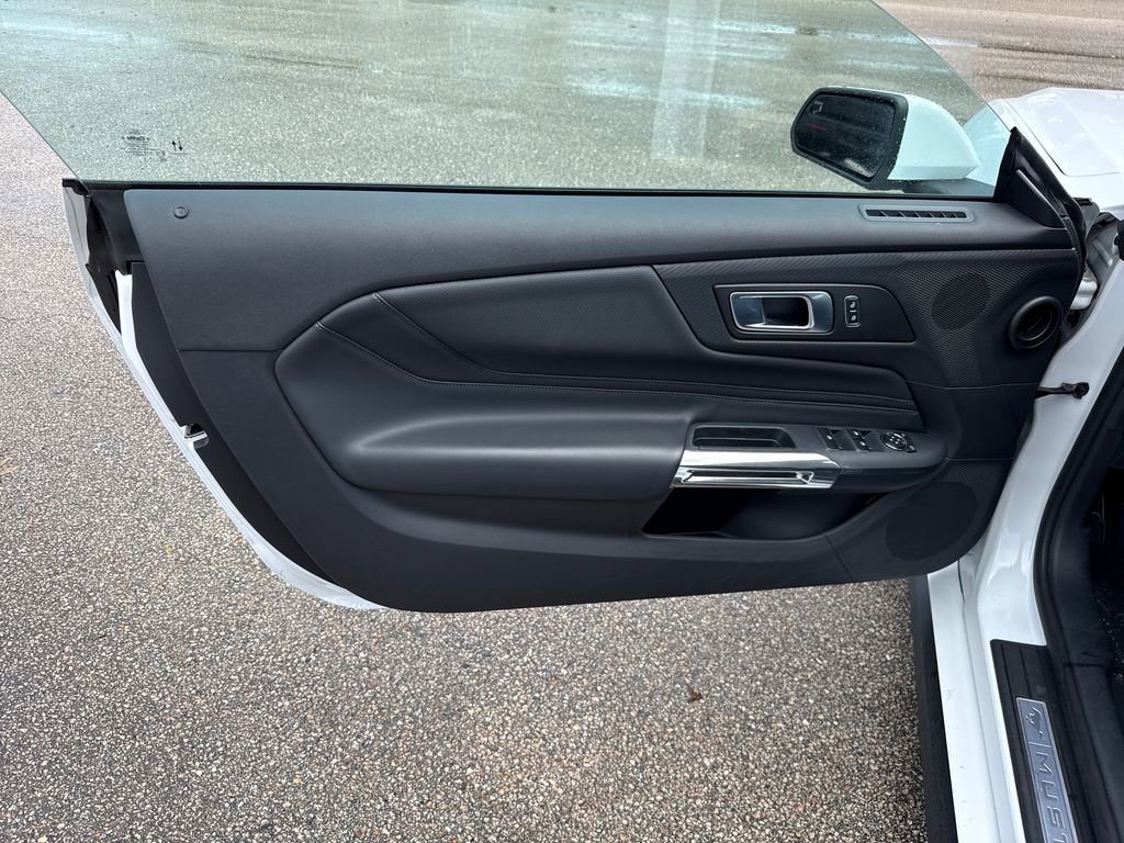 Used 2024 Ford Mustang Premium image 14