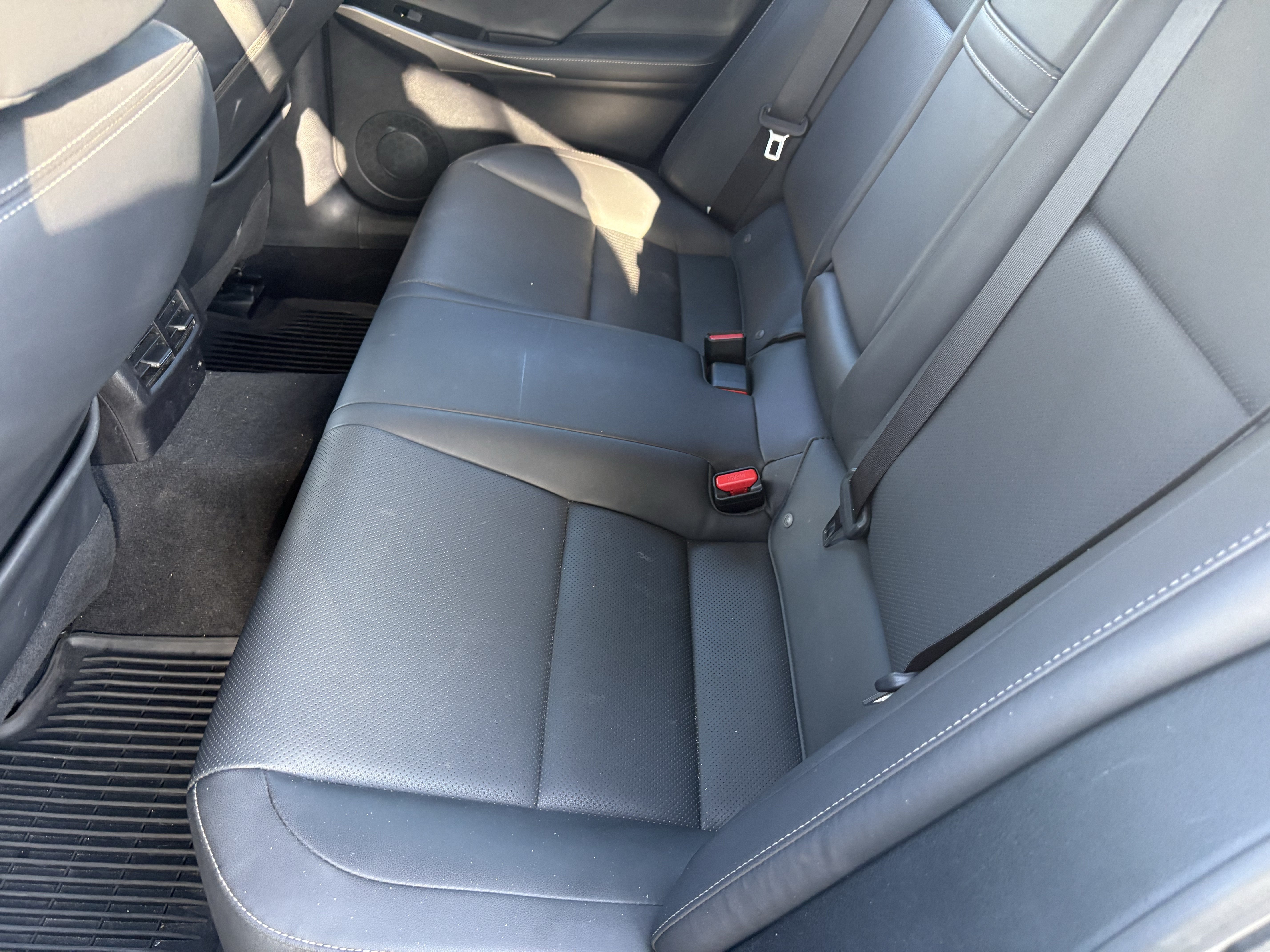 Used 2017 Lexus IS 200t w/ Premium Package RWD image 10