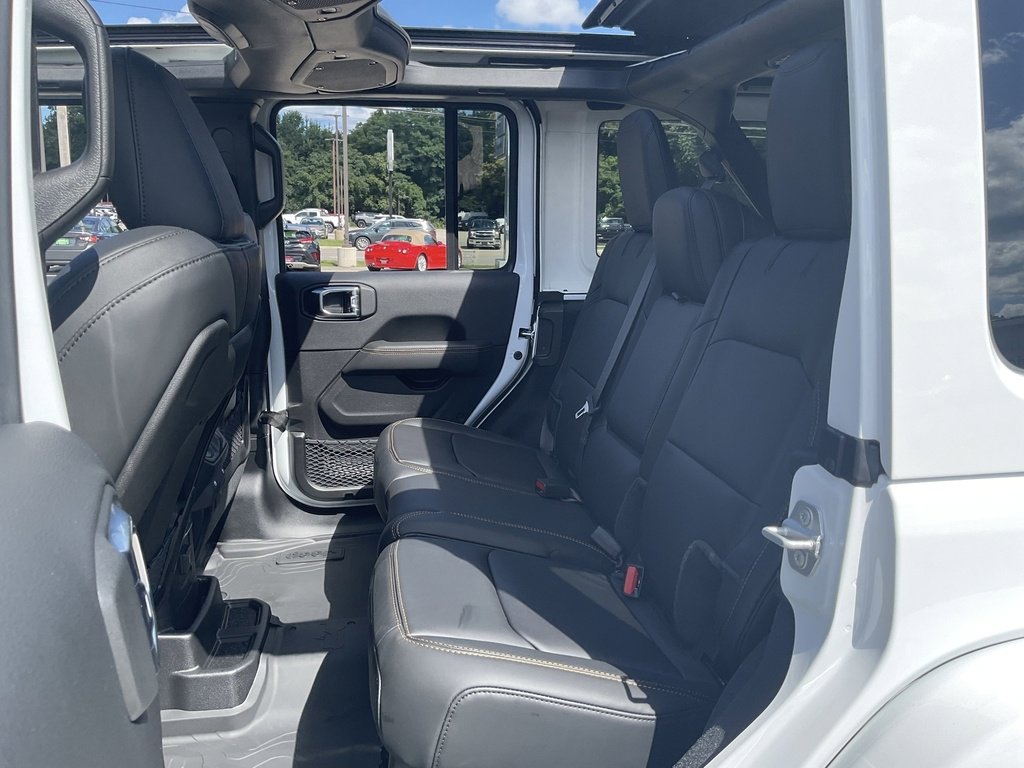 New 2025 Jeep Wrangler Unlimited Rubicon 392 image 9