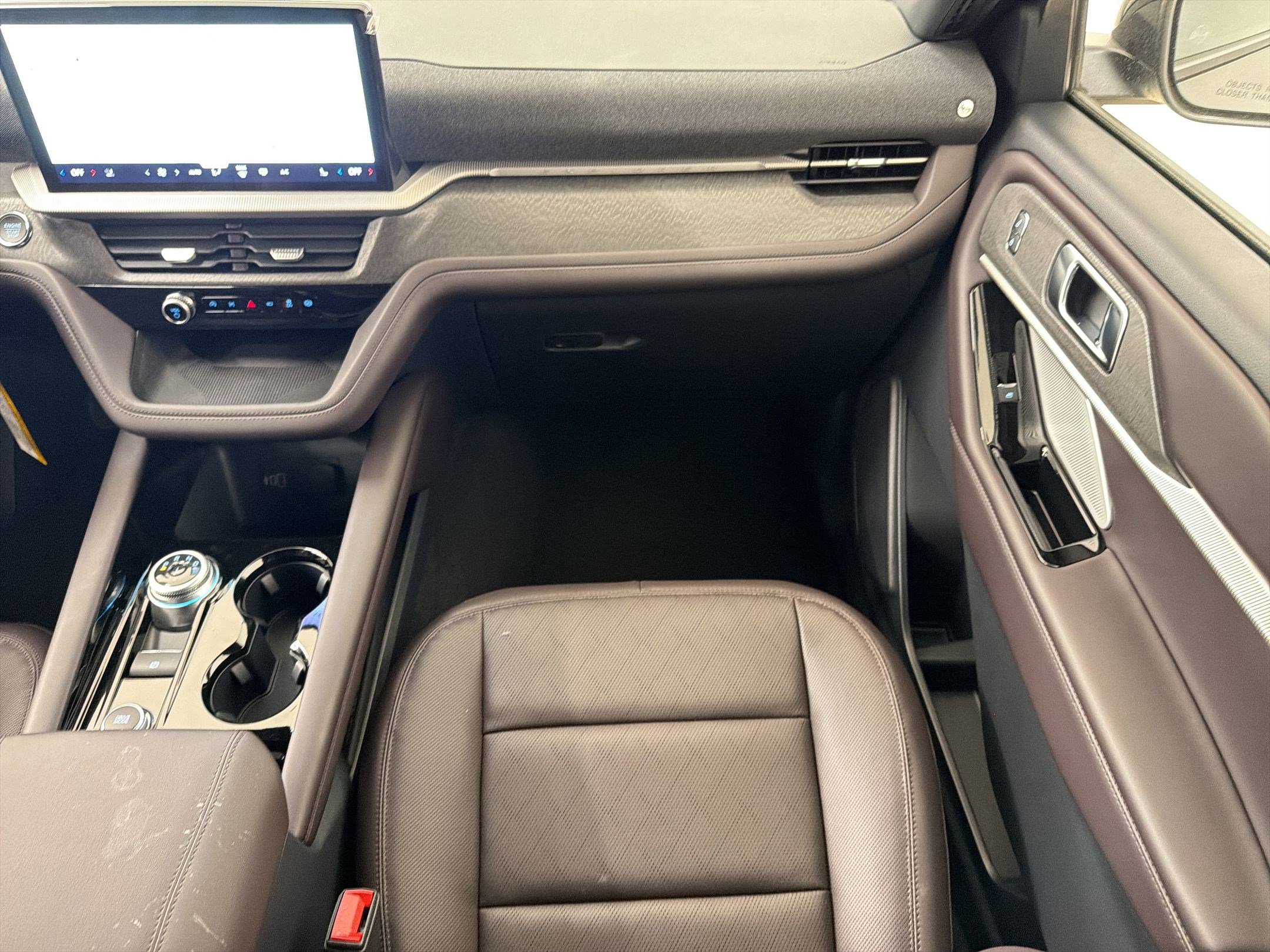 New 2026 Ford Explorer Platinum image 27