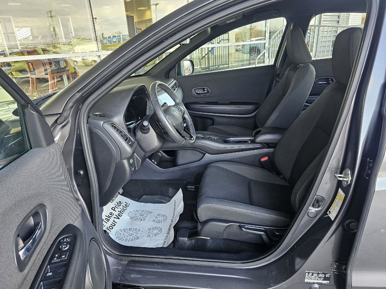 Used 2019 Honda HR-V Sport image 19