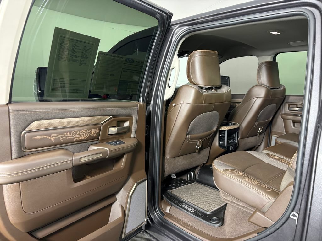Used 2025 RAM 2500 Limited AWD/4WD image 27