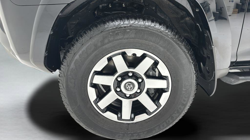 Used 2024 Toyota 4Runner TRD Off-Road Premium w/ Off Road Premium Plus Package AWD/4WD image 9