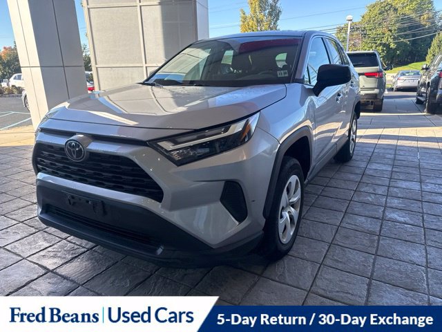 Used 2024 Toyota RAV4 LE AWD/4WD image 28
