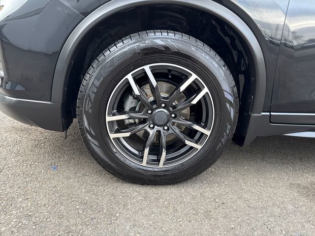 Used 2017 Nissan Rogue S image 28