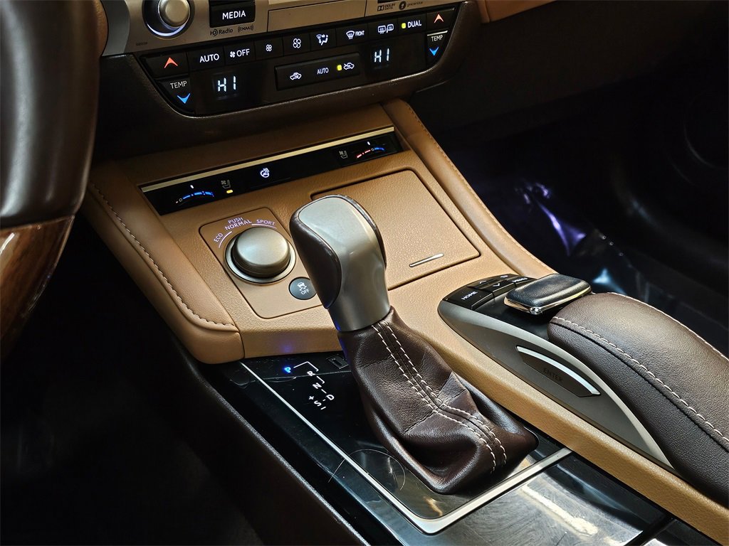 Used 2017 Lexus ES 350 image 27