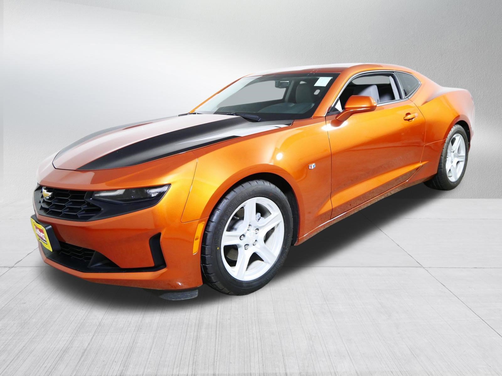 Used 2023 Chevrolet Camaro LT image 3