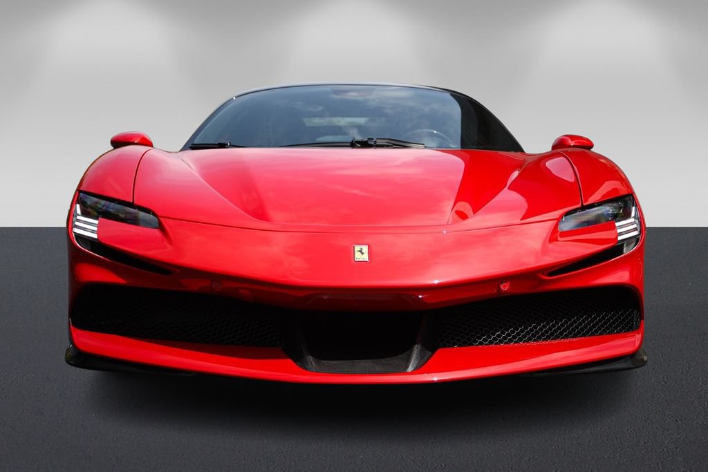 Used 2021 Ferrari SF90 Stradale AWD/4WD image 8