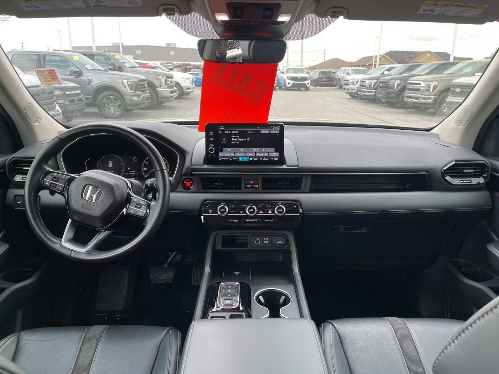 Used 2025 Honda Pilot Touring image 15