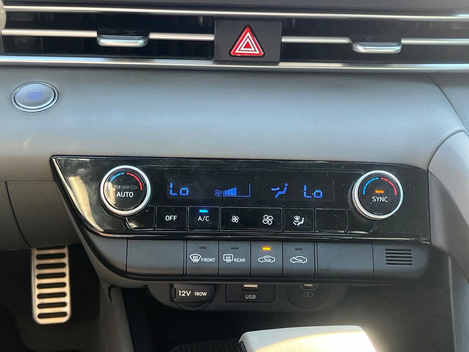 Certified 2025 Hyundai Elantra Sport FWD image 32