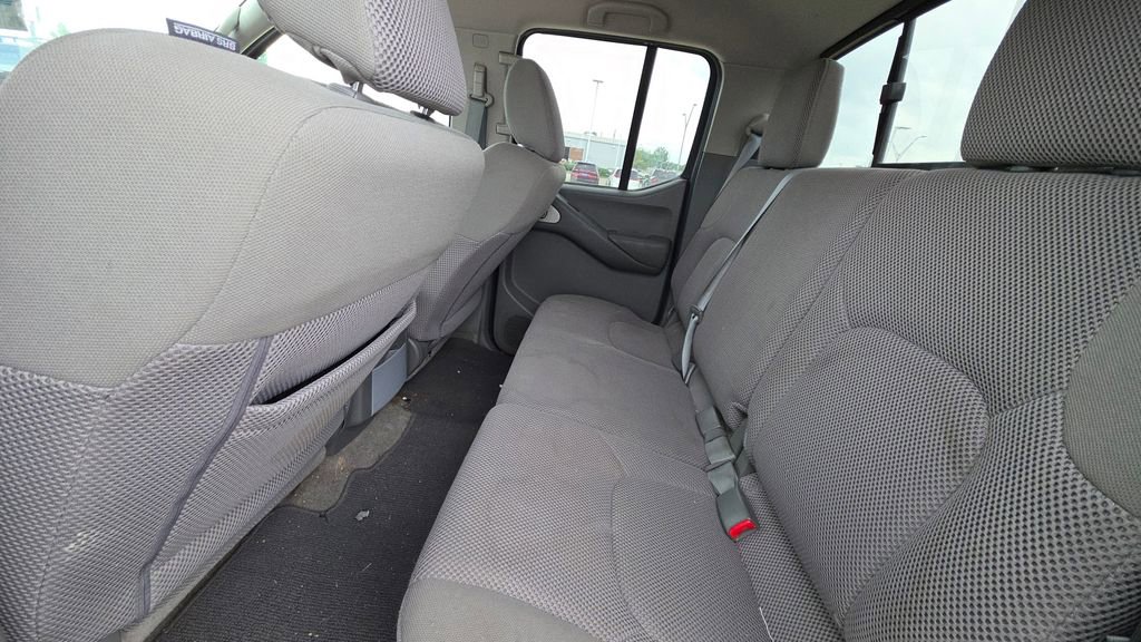 Used 2017 Nissan Frontier SV AWD/4WD image 13