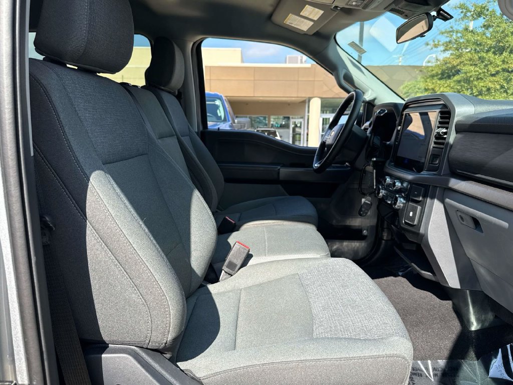 Used 2025 Ford F150 XLT w/ Equipment Group 301A Standard AWD/4WD image 9