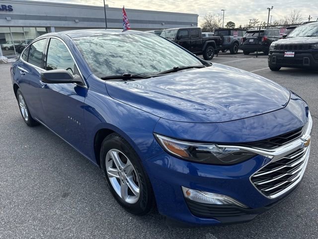 Used 2023 Chevrolet Malibu LS image 32
