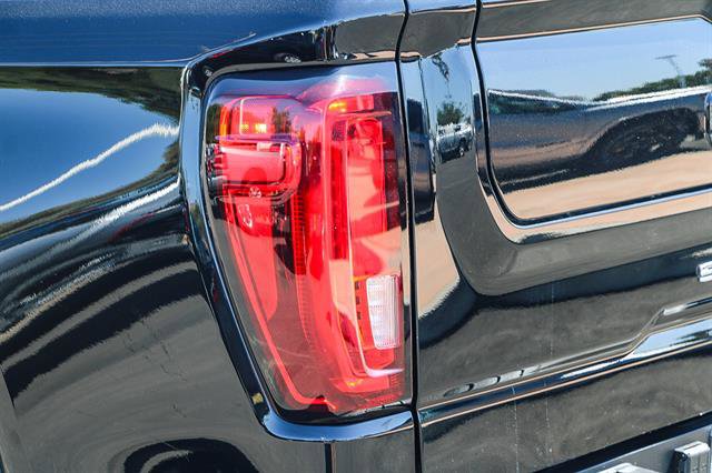 Used 2020 GMC Sierra 1500 AT4 w/ AT4 Premium Package image 13