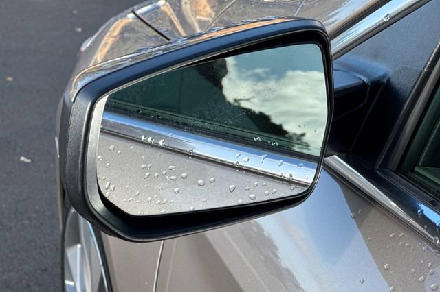 Used 2024 Chevrolet Malibu LT FWD image 55