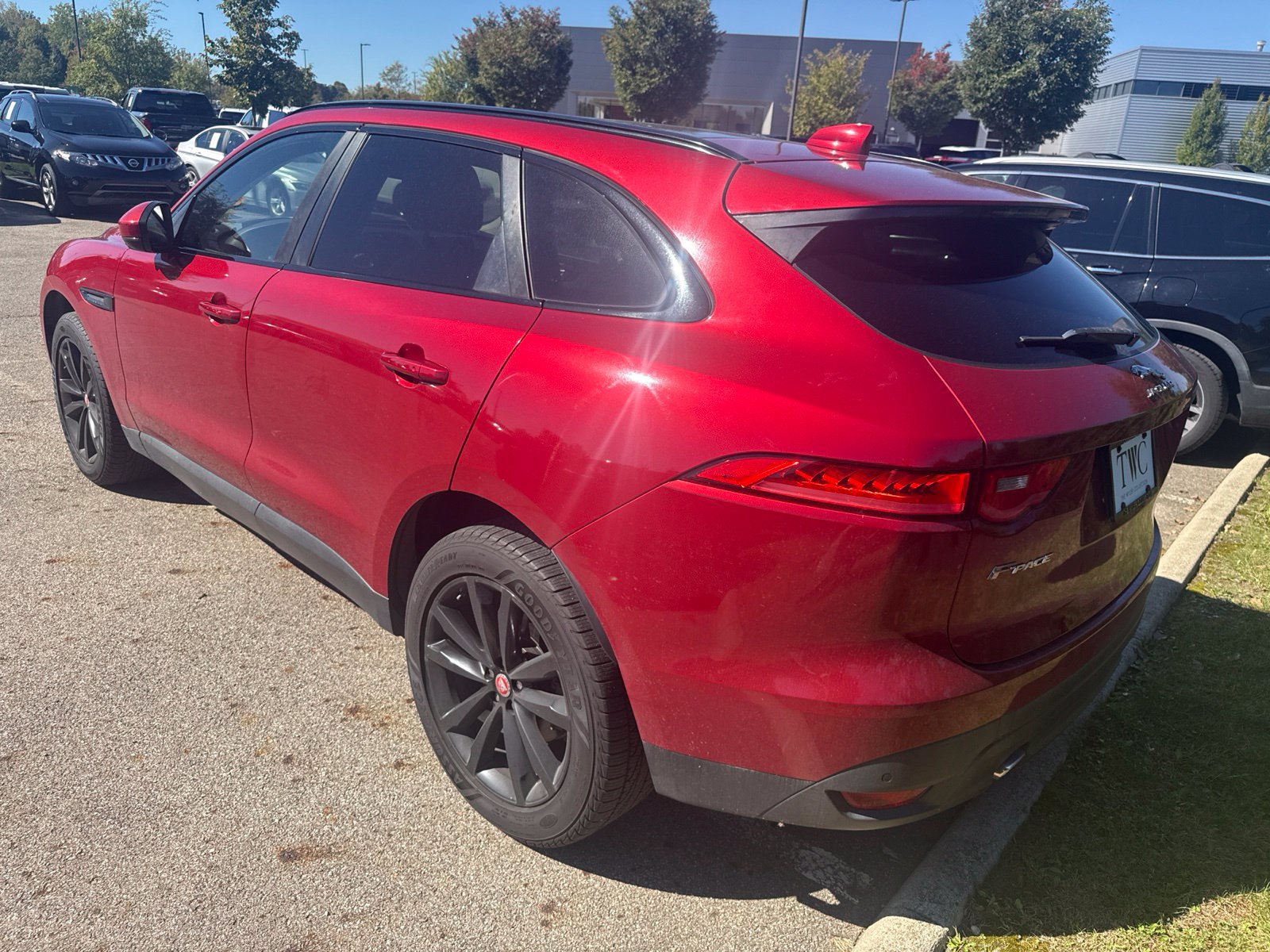 Used 2019 Jaguar F-PACE Prestige AWD/4WD image 7