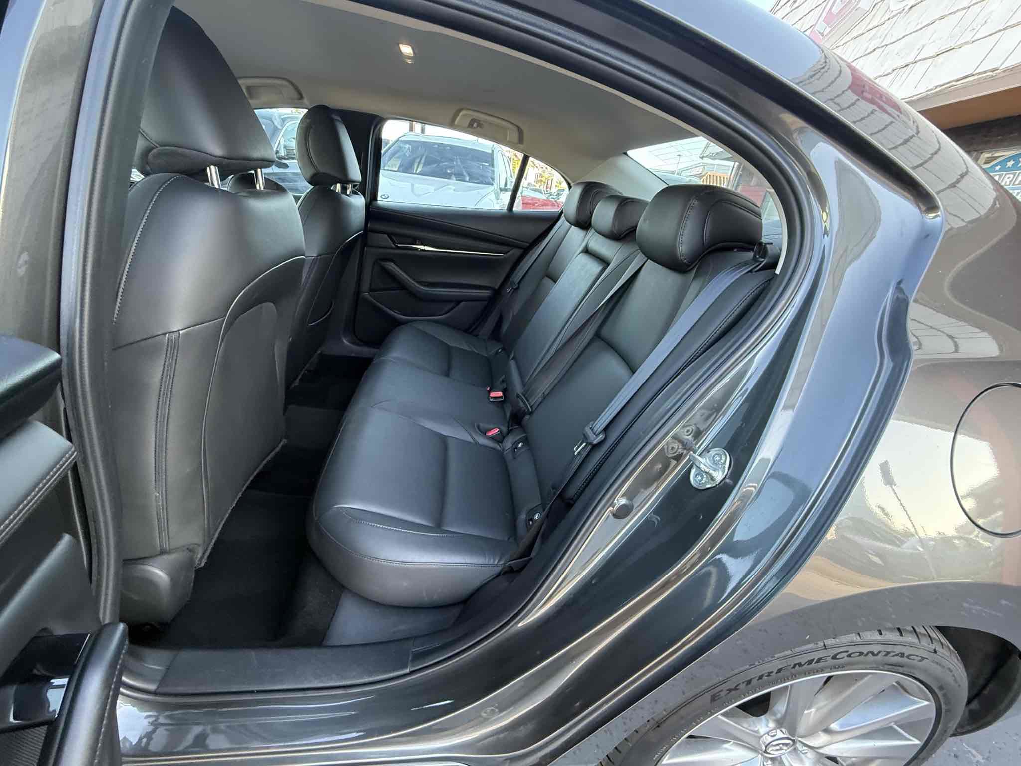 Used 2019 MAZDA MAZDA3 Sedan w/ Preferred Package image 74