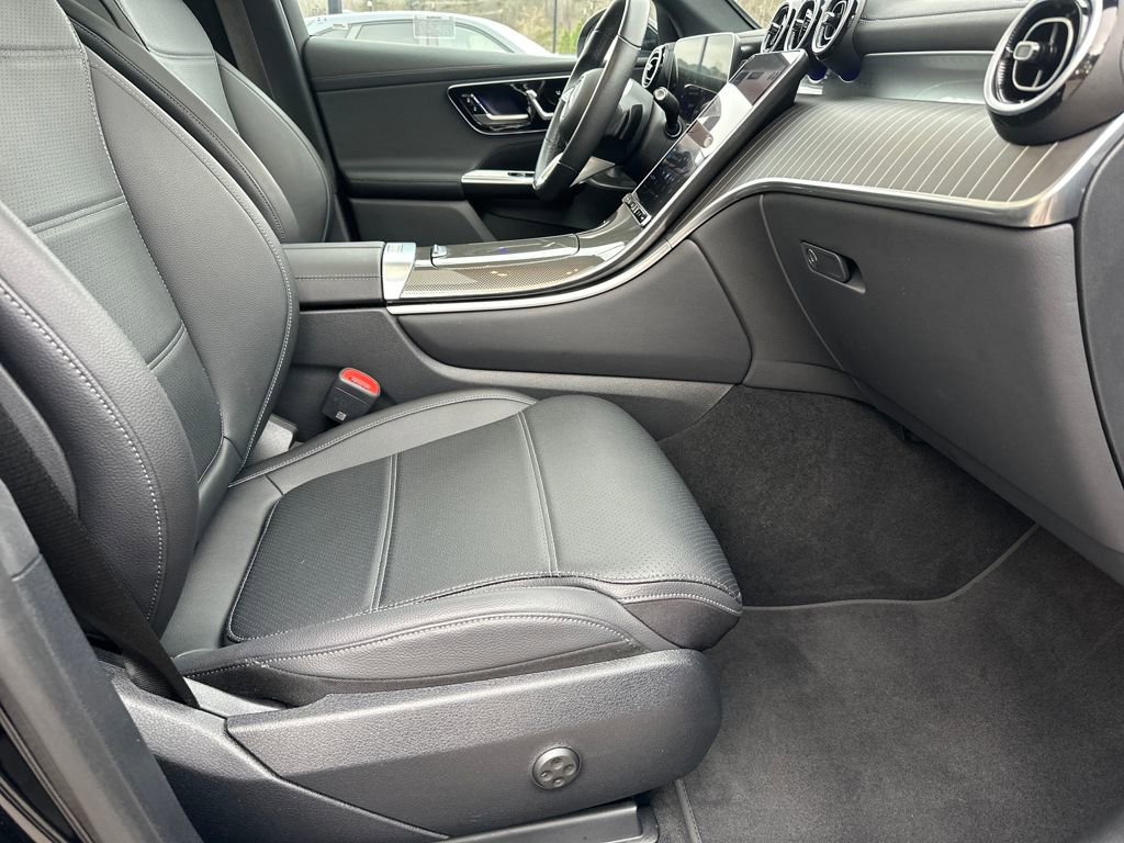 Used 2023 Mercedes-Benz GLC 300 image 38