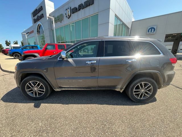 Used 2018 Jeep Grand Cherokee Limited w/ Trailer Tow Group IV AWD/4WD image 6