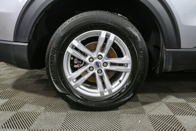 Used 2023 Ford Explorer XLT w/ Equipment Group 202A image 16