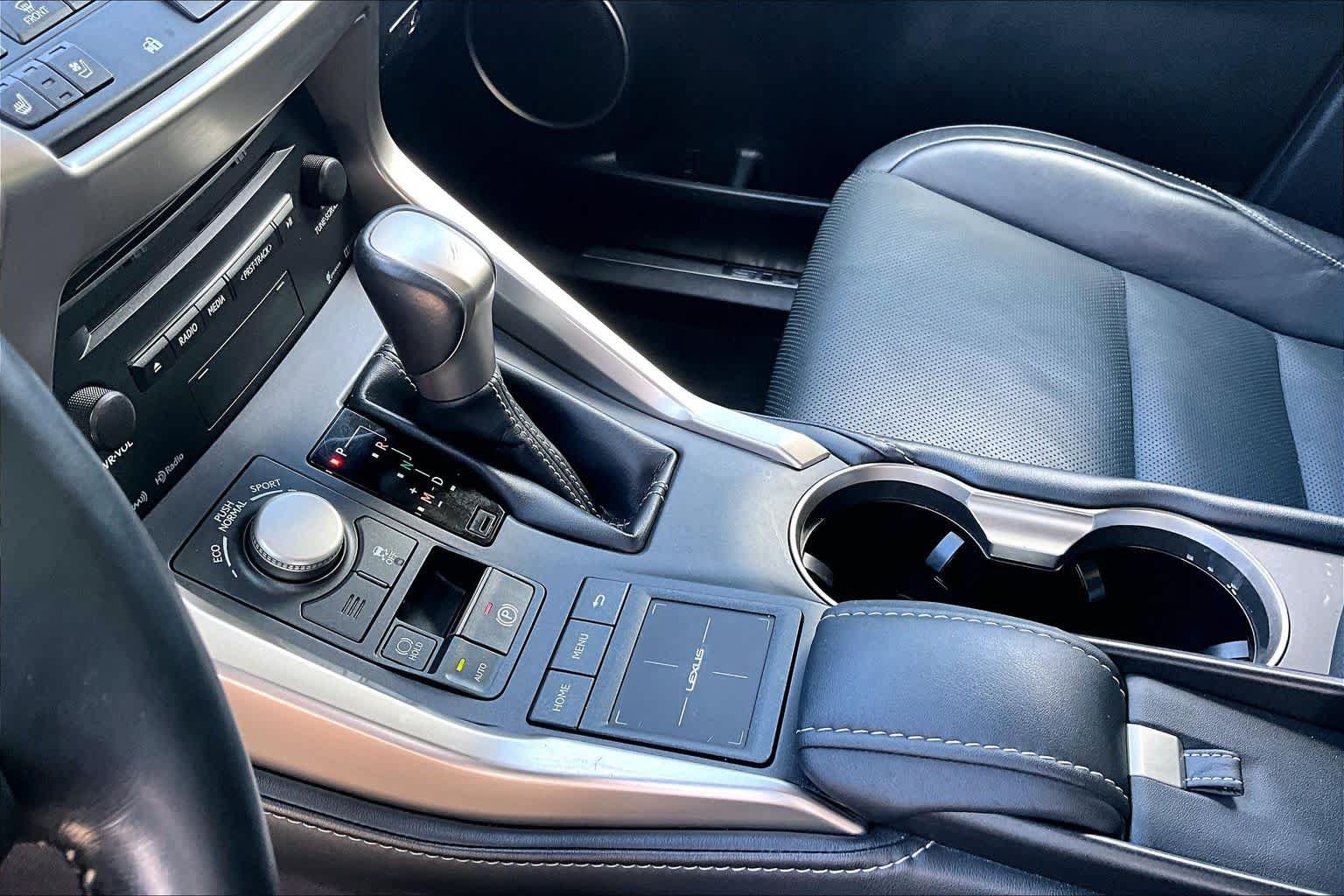 Used 2016 Lexus NX 200t FWD w/ Luxury Package image 17
