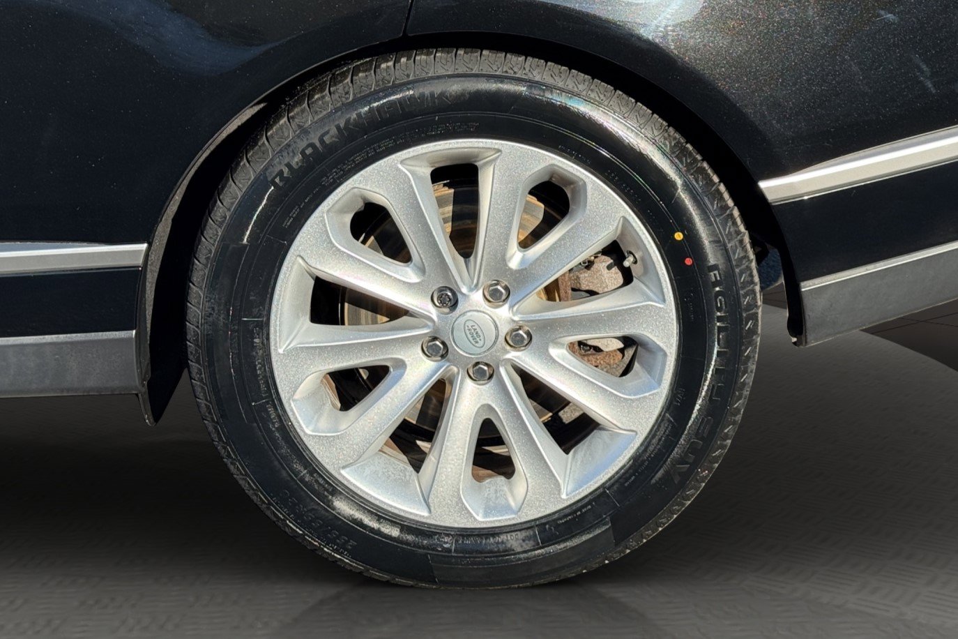 Used 2016 Land Rover Range Rover HSE image 23