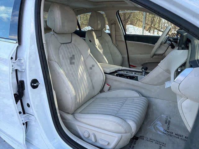 Used 2026 Genesis G70 2.5T Prestige image 9