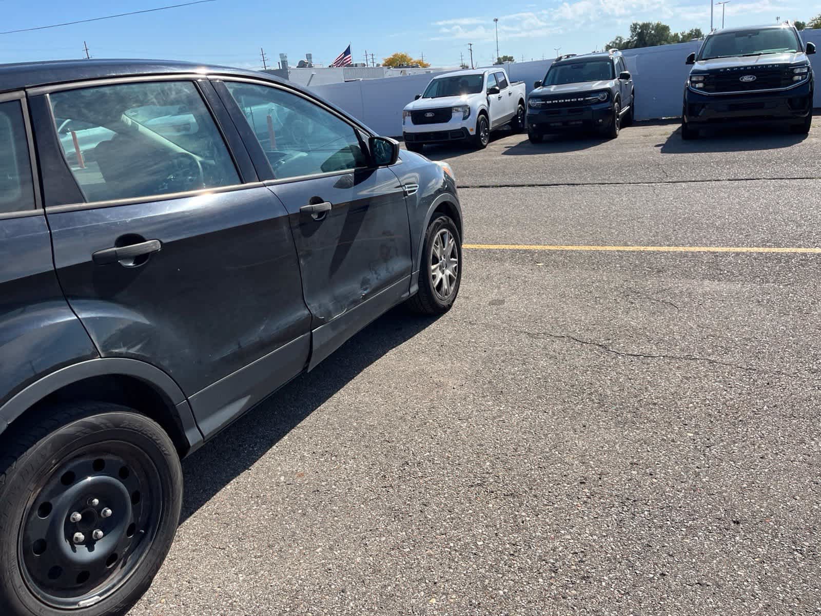 Used 2016 Ford Escape S FWD image 17