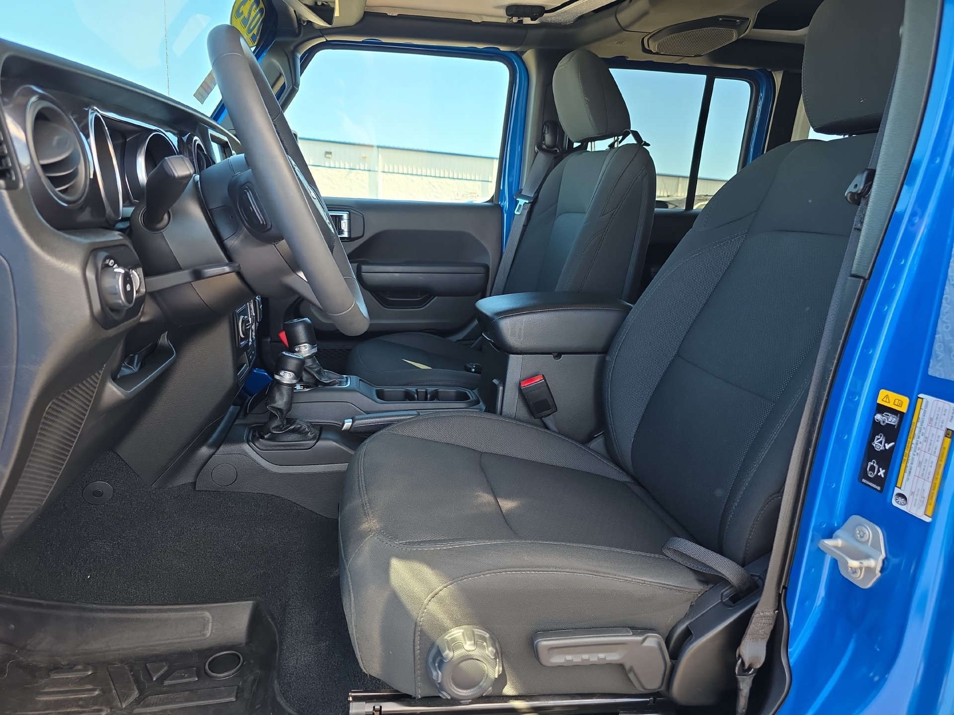 Used 2023 Jeep Wrangler Unlimited Sport AWD/4WD image 10