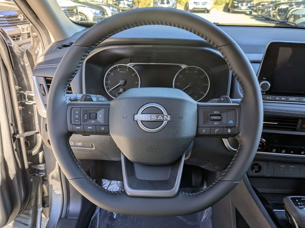 New 2026 Nissan Rogue SV FWD image 15