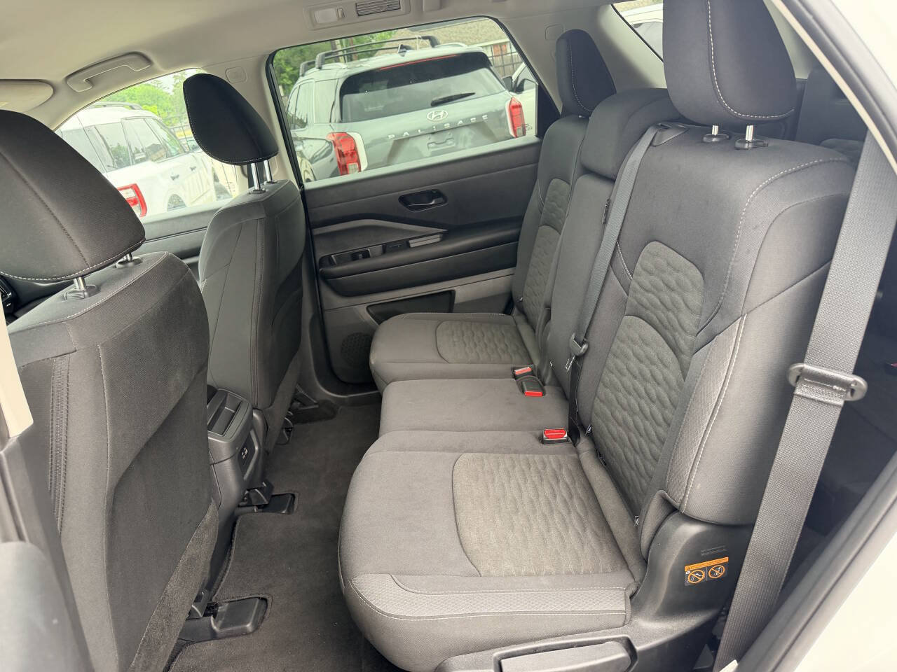 Used 2025 Nissan Pathfinder S FWD image 12