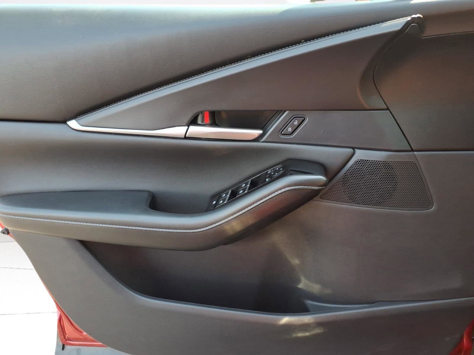 Used 2025 MAZDA CX-30 AWD 2.5 S w/ Select Sport Pkg image 17