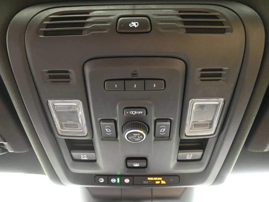 Used 2024 Cadillac Escalade Premium Luxury image 18