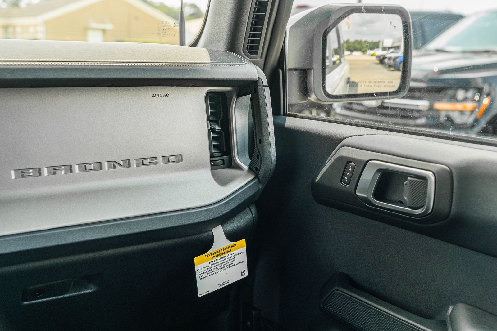 New 2026 Ford Bronco Outer Banks w/ Sasquatch Package AWD/4WD image 24