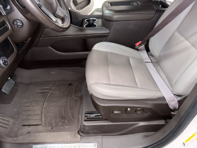 Used 2022 Chevrolet Tahoe LT w/ Luxury Package RWD image 12
