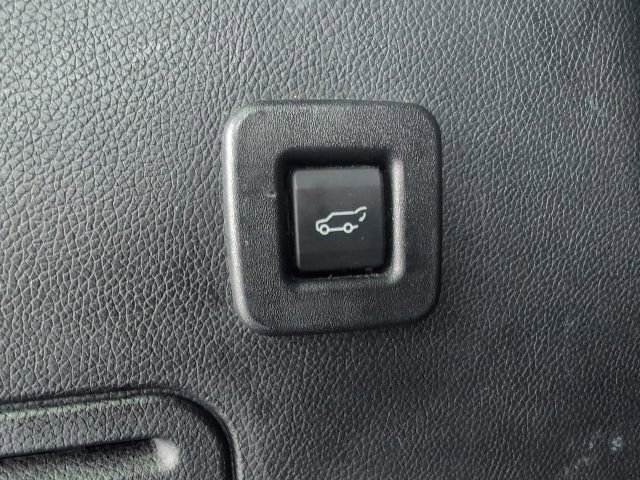 Used 2016 Lincoln Navigator Select AWD/4WD image 12