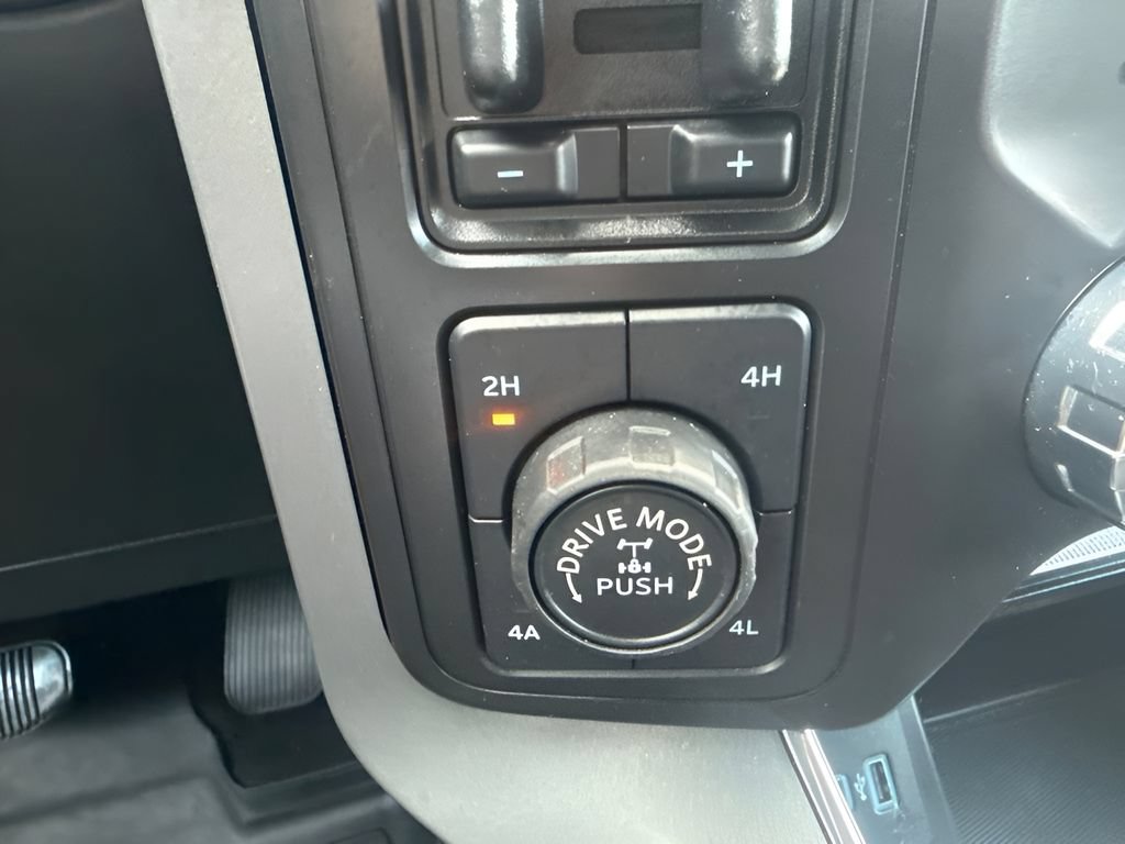 Used 2021 Ford F150 Lariat w/ Equipment Group 502A High AWD/4WD image 14