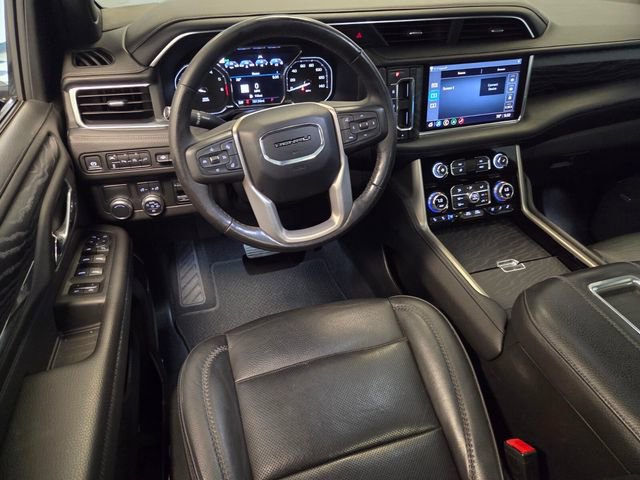 Used 2021 GMC Yukon Denali w/ Denali Premium Package RWD image 13