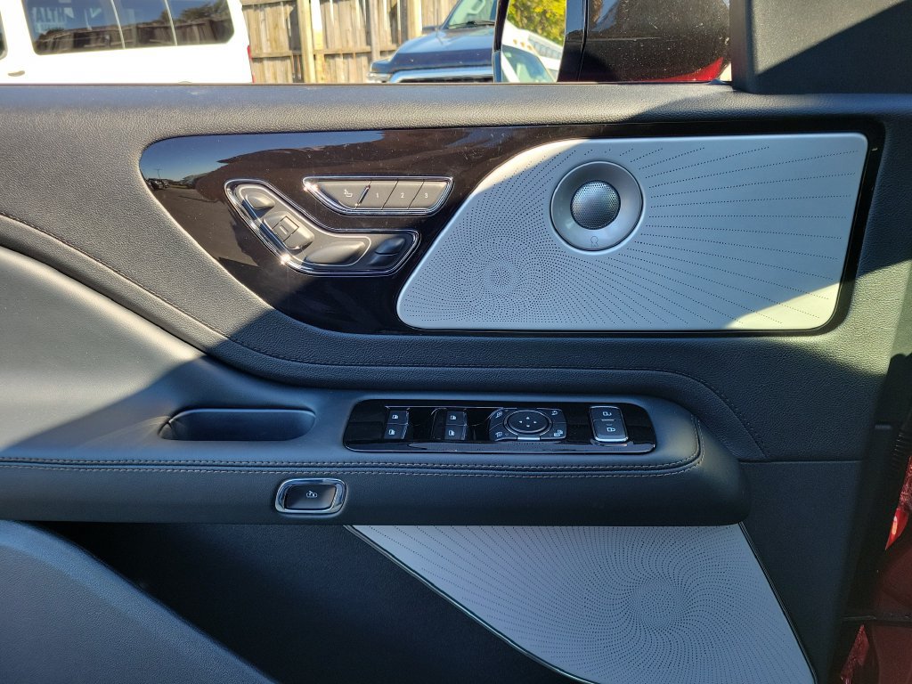 New 2027 Lincoln Aviator Reserve AWD/4WD image 20